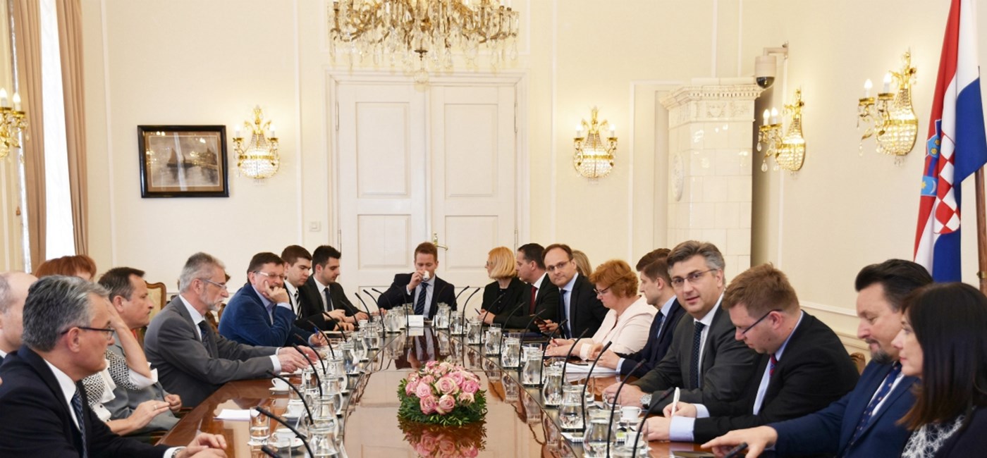 Predsjednik Vlade s članovima GSV-a: Za jačanje socijalnog dijaloga predviđeno više od 100 milijuna kuna